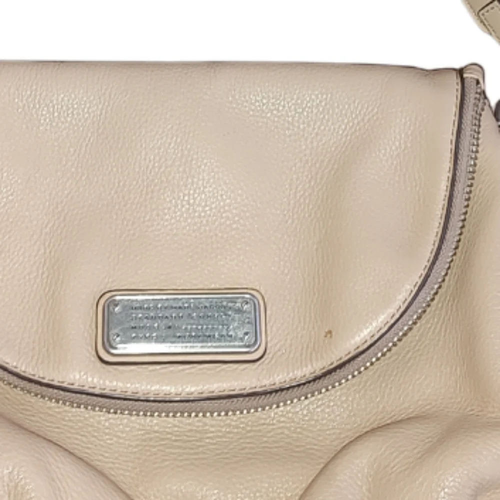 Marc Jacobs Tan Leather Large Hobo Crossbody Bag with Adjustable Strap